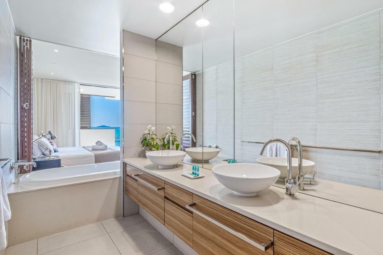 Executive On Whisper Bay - Cannonvale Airlie Beach Εξωτερικό φωτογραφία